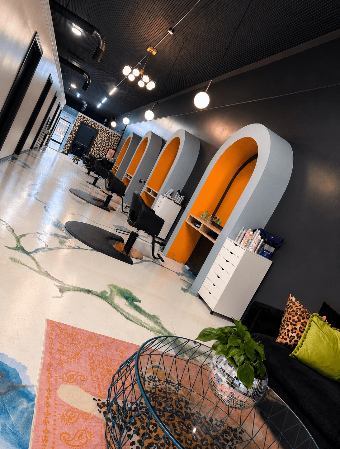 Salon 31 styling chair and soft salon interior details